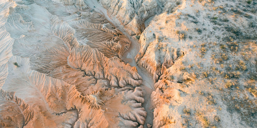 Landscape showing creek beds in the desert of Mungo National Park