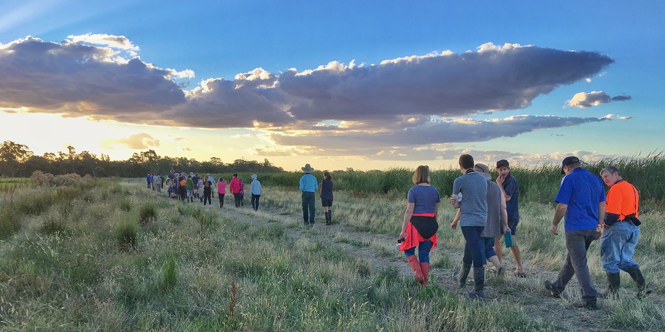 Members of the Western Murray Land Improvement Group attend an on-ground workshop